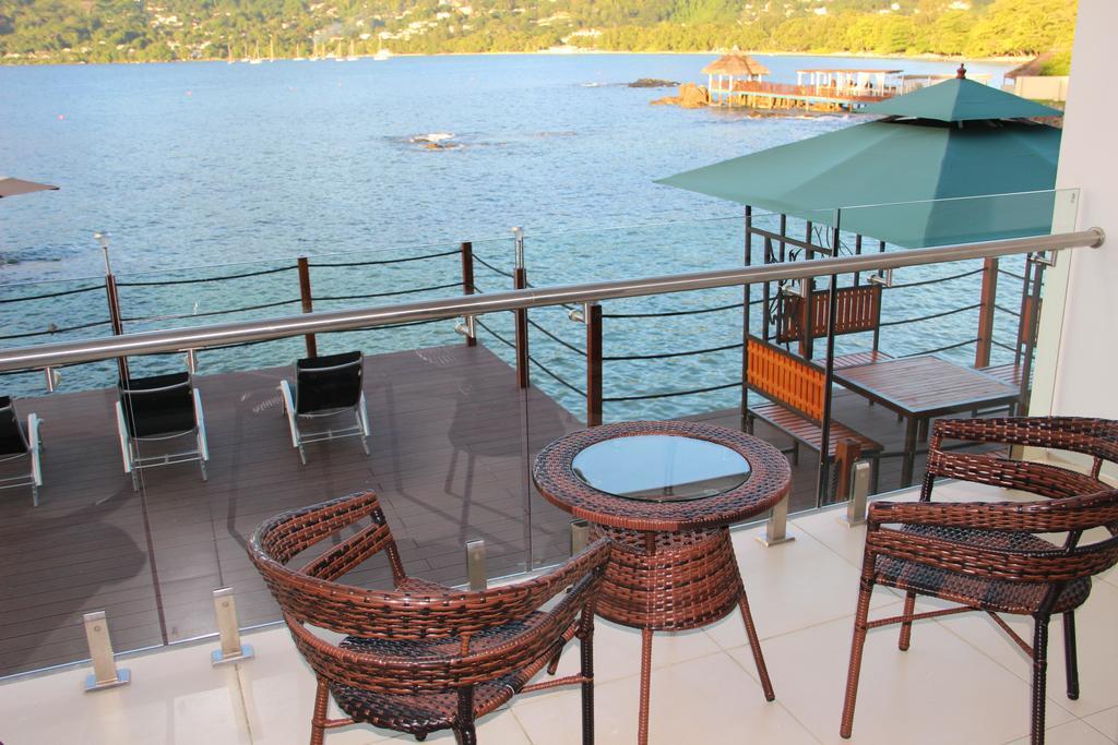 Surfers Cove Apartments Bel Ombre Ngoại thất bức ảnh